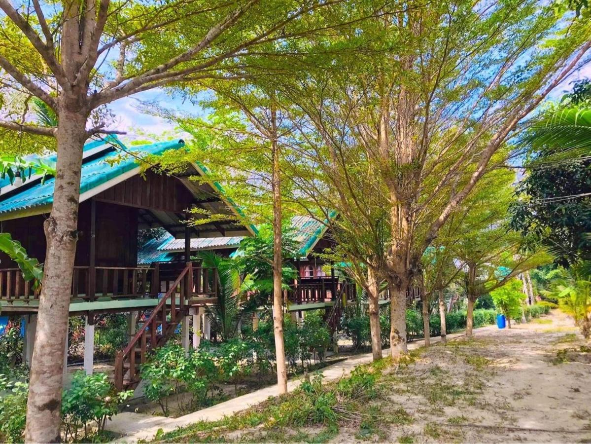 Rasta House,,Koh Phayam Hotel ภายนอก รูปภาพ