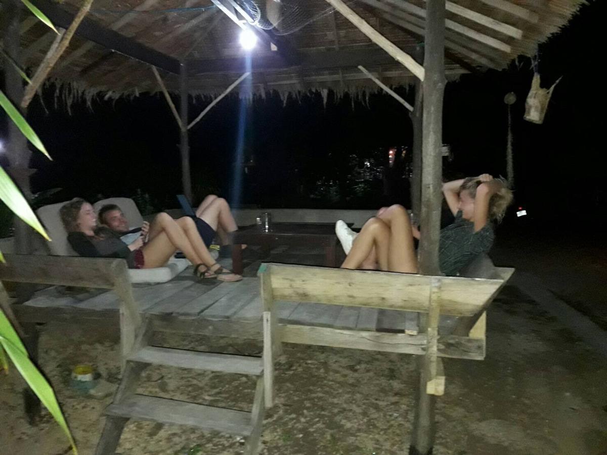 Rasta House,,Koh Phayam Hotel ภายนอก รูปภาพ